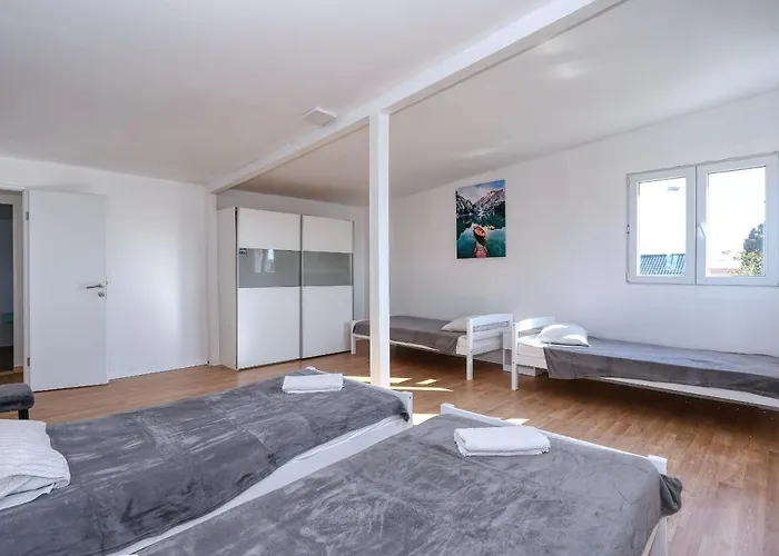 Prázdninový dům Lavanda With Jacuzzi Privlaka (Zadar)