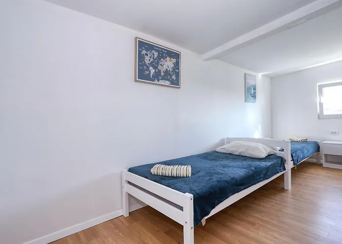 Vakantiehuis Lavanda With Jacuzzi Privlaka (Zadar)