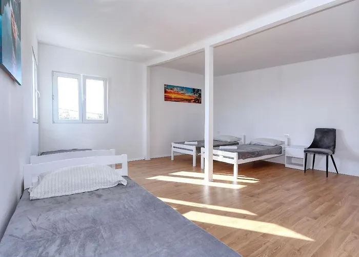 Lavanda With Jacuzzi Vakantiehuis *